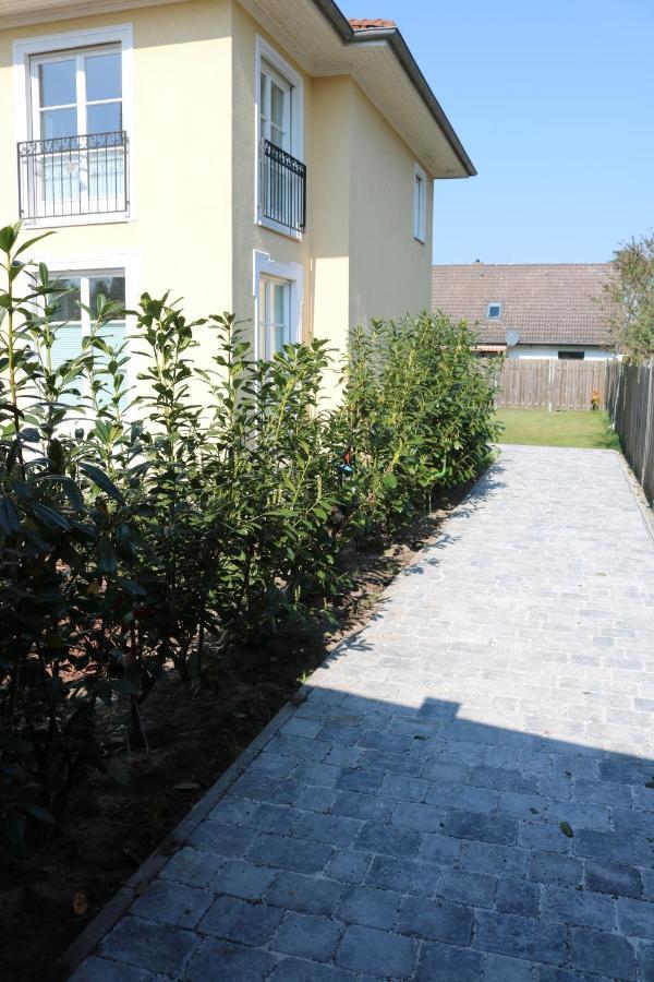 Villa Am Steinhuder Meer Dz-Margarite- Mit Kl Pantry Kueche, Garten, Wlan Bagian luar foto